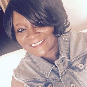 Meet your Posher, Brenda